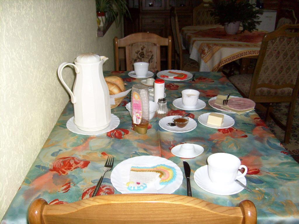Pension Kroth An Der Mosel Briedel Bagian luar foto