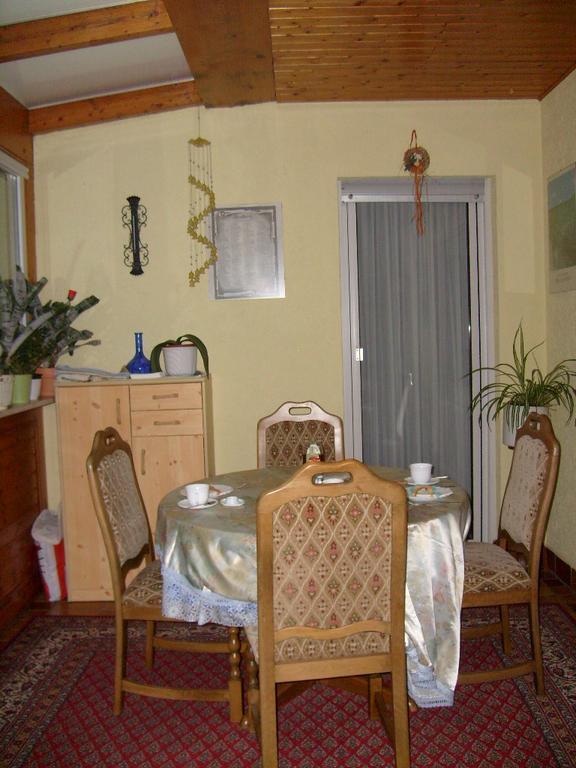 Pension Kroth An Der Mosel Briedel Bagian luar foto